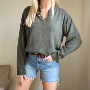 Vintage Woolrich Speckled Crewneck Henley Sweater in Olive Green
